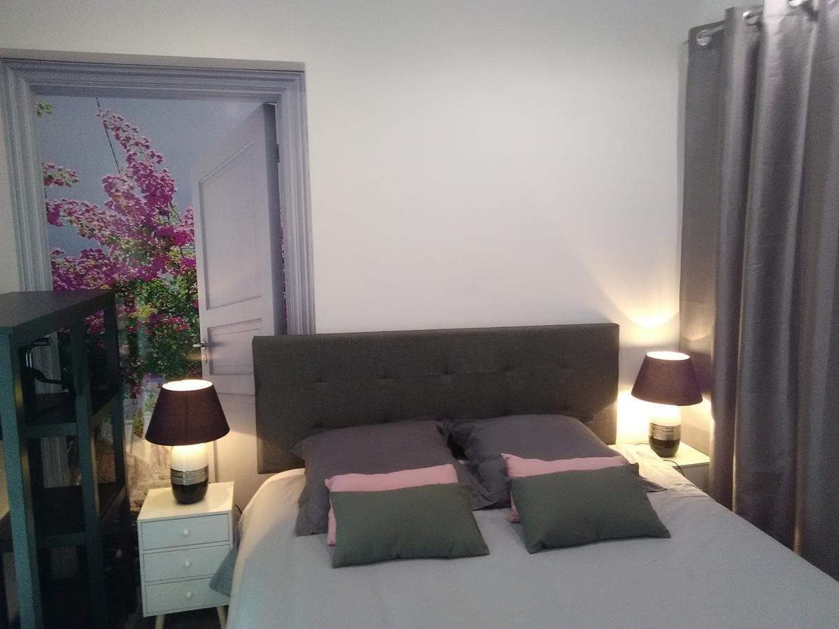 Chambre D'Hotes Les Macarons De Tata Sainte-Eulalie  Zewnętrze zdjęcie